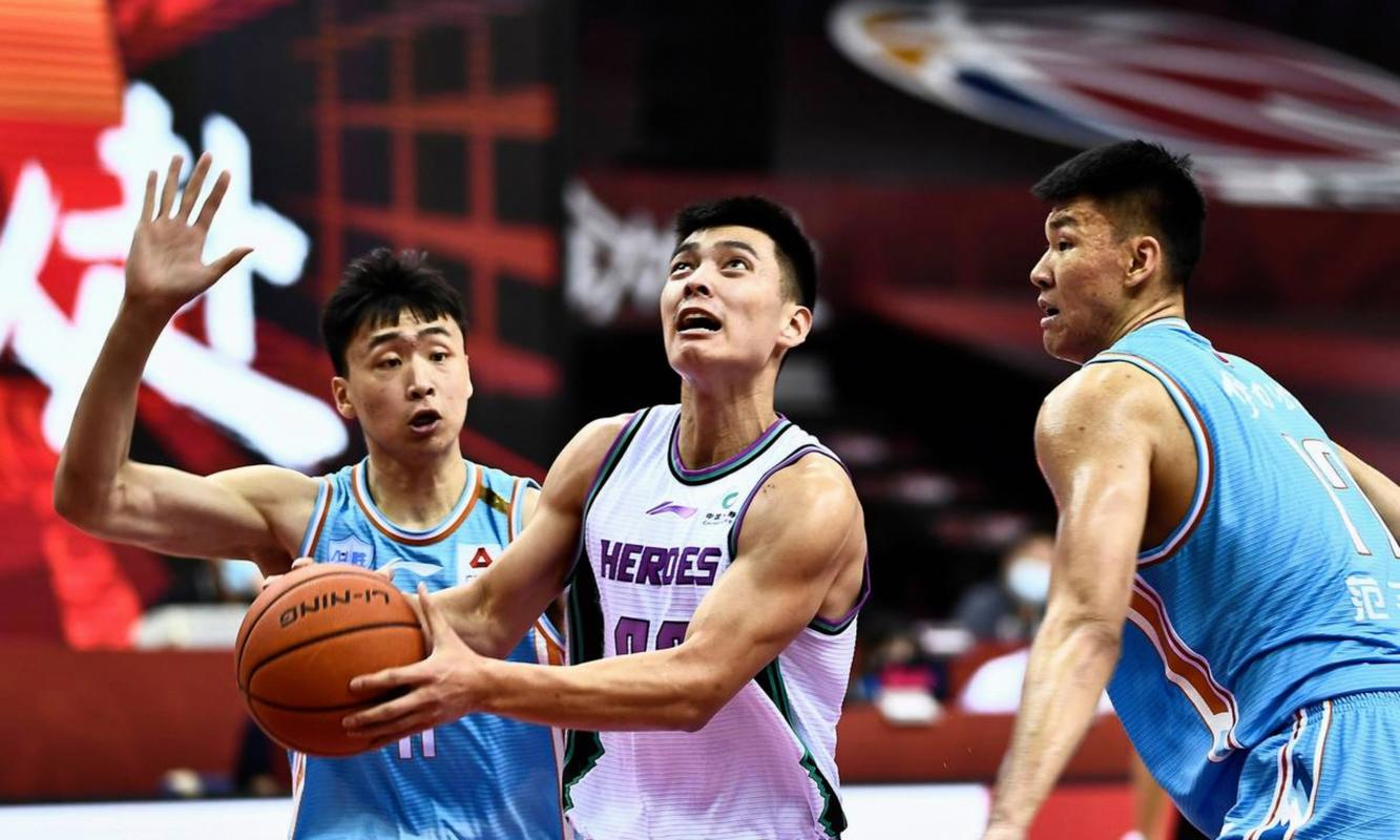 山东高速男篮客场之旅没犯错