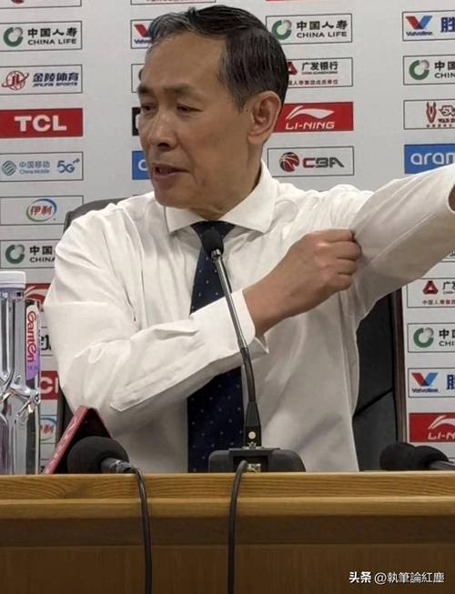 许利民：上一场输球后大家心里不舒服开会到深夜彻底找出问题所在