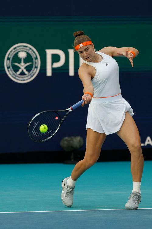 WTA1000迈阿密站4号种子高芙20穆霍娃，首进迈阿密站决赛
